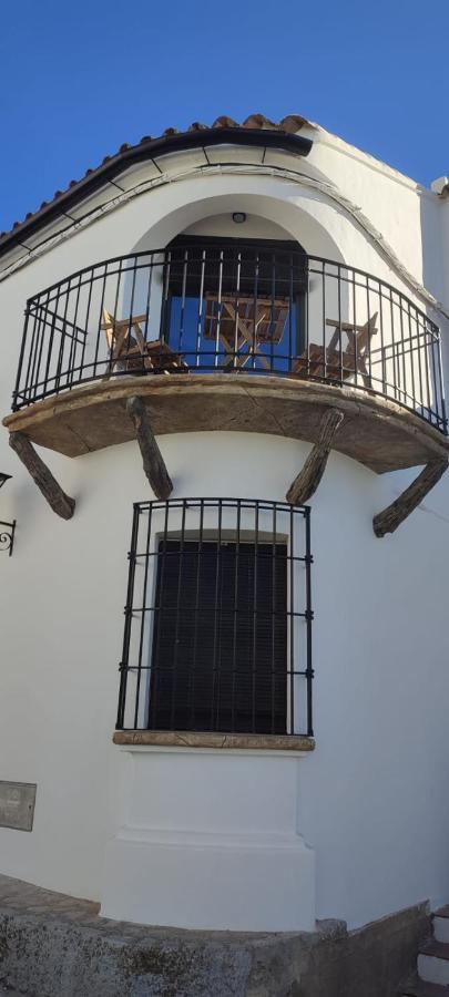 El Manantial Hotell Zahara De La Sierra Exteriör bild