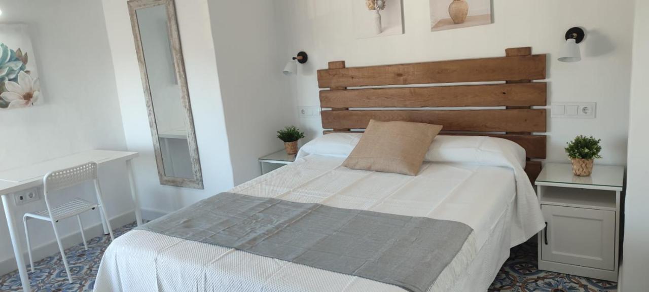 El Manantial Hotell Zahara De La Sierra Exteriör bild
